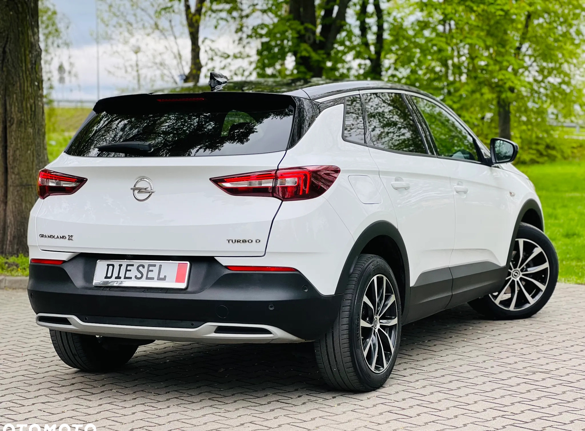 Opel Grandland X cena 63900 przebieg: 167533, rok produkcji 2017 z Siewierz małe 742
